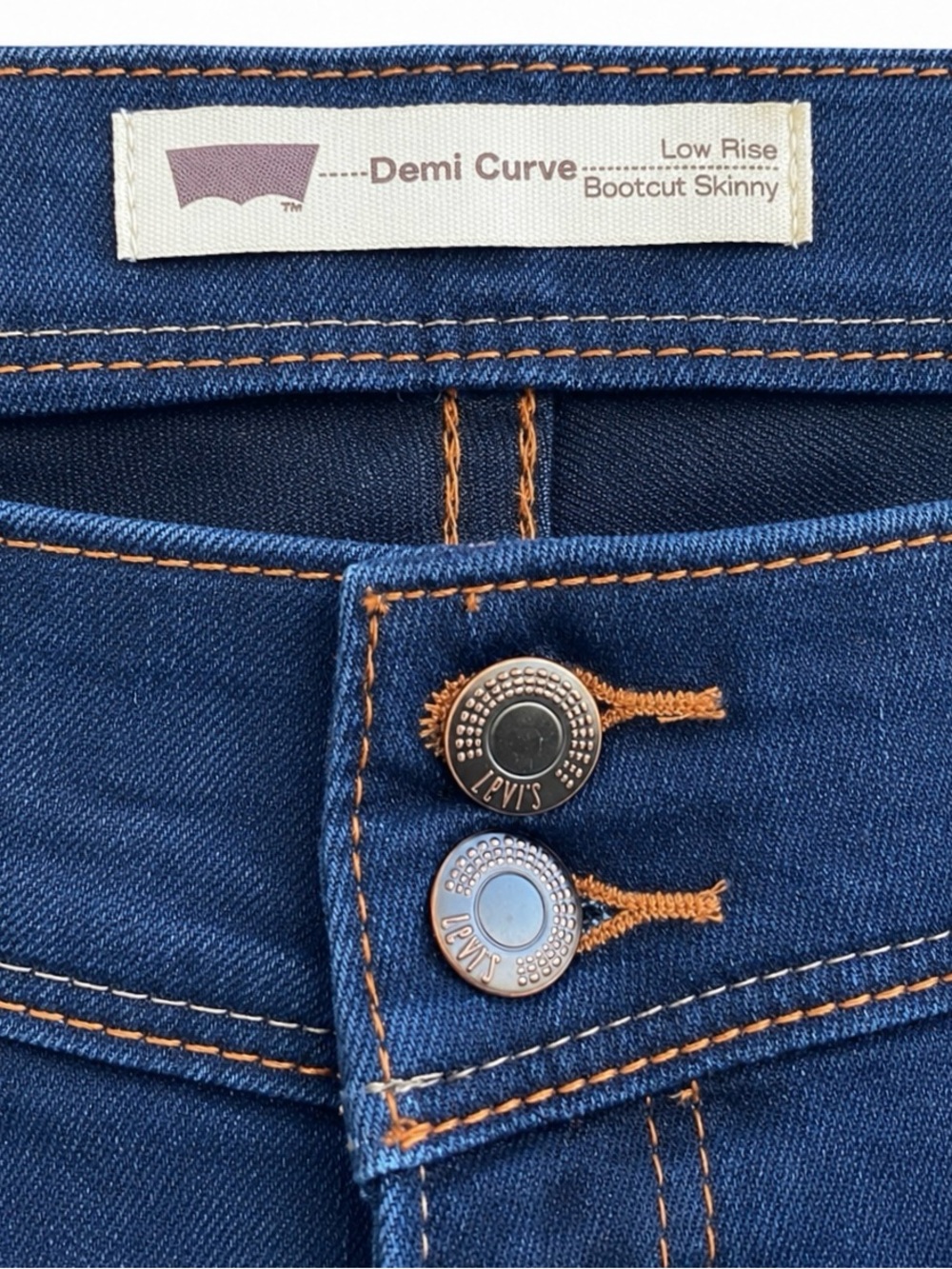 EUC Levi's Demi Curve Low Rise Bootcut Skinny Dark Blue Jeans Women's Size 14 - Picture 6 of 8